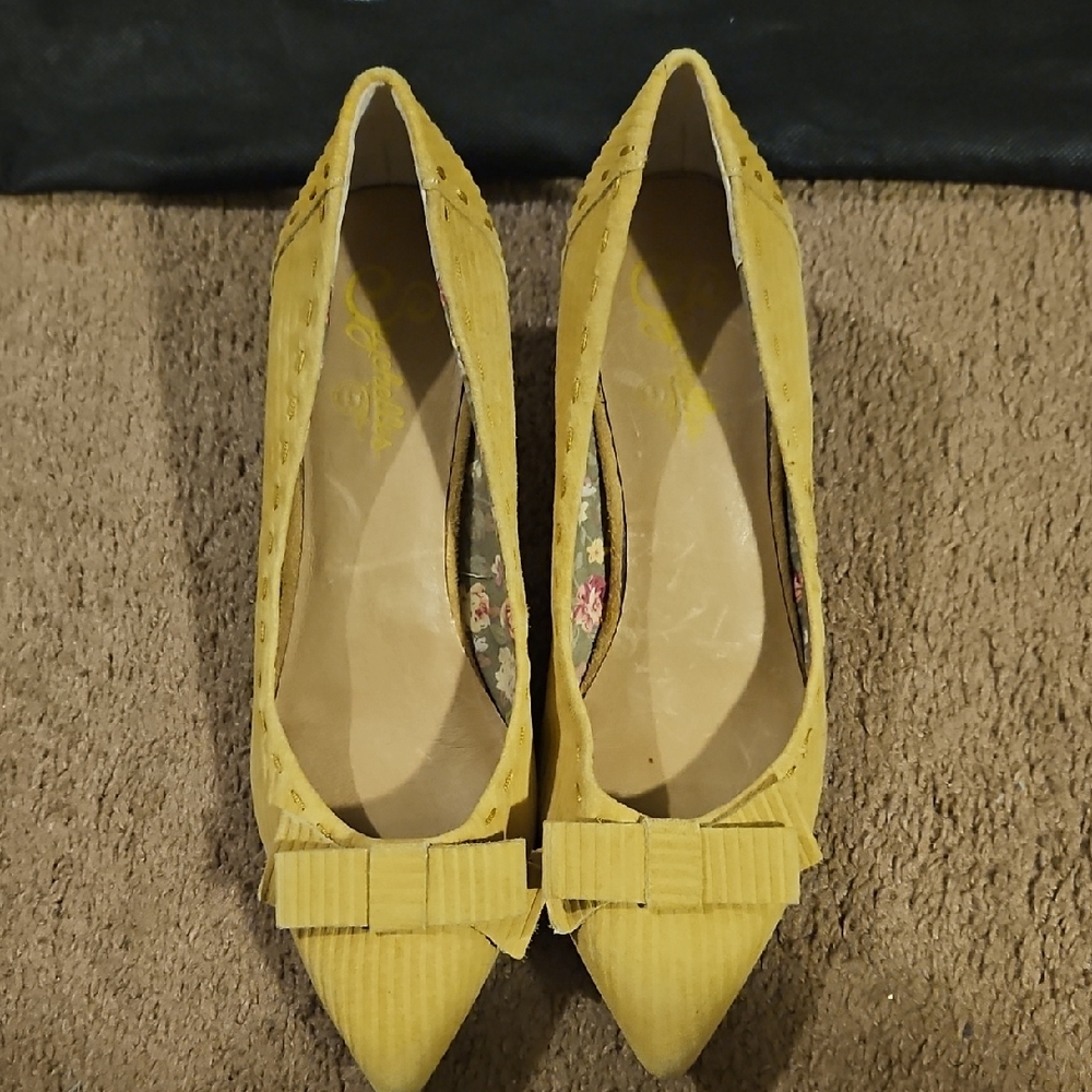 Seychelles Cordaroy Kitten Heels
